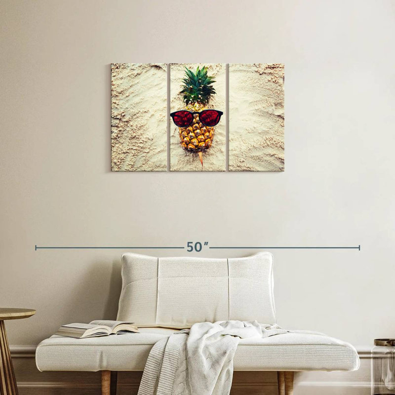 Yarlin Cool Sandy Pineapple, 20" H x 33" W