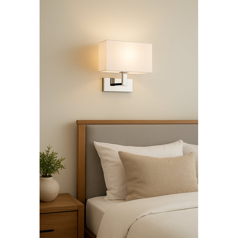 Wallchiere, Cream