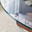 Table basse ronde avec plateau en verre trempé et pieds de couleur noyer pour la salle à manger Design attrayant moderne