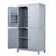 Grande armoire de rangement de salle de bain grise avec 4 portes, tablettes réglables, utilisation optimale de l'armoire autoportante, portes polyvalentes-160437727