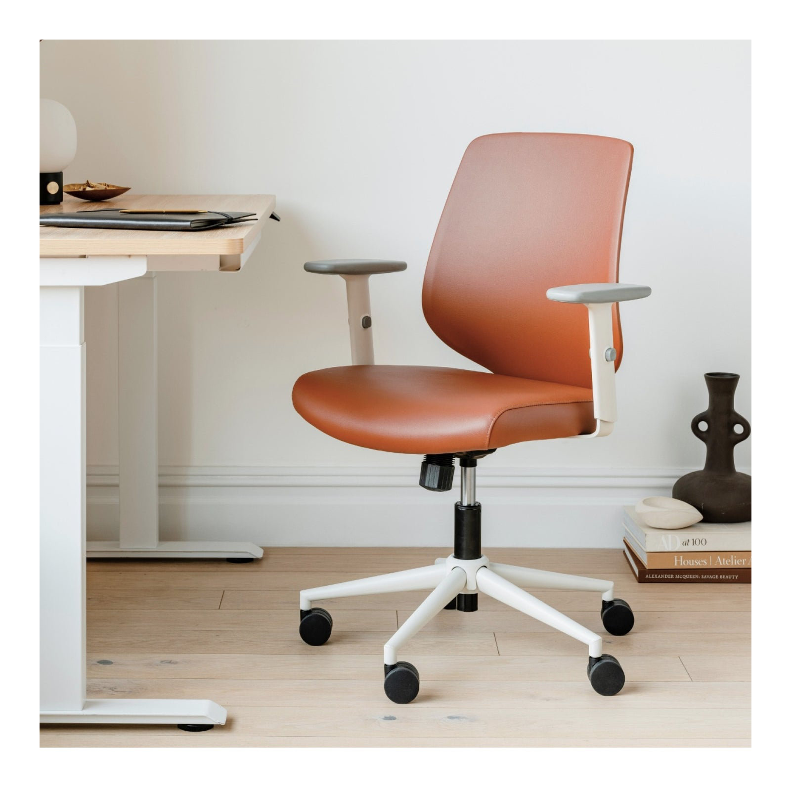 Daily Chair, Dune, White