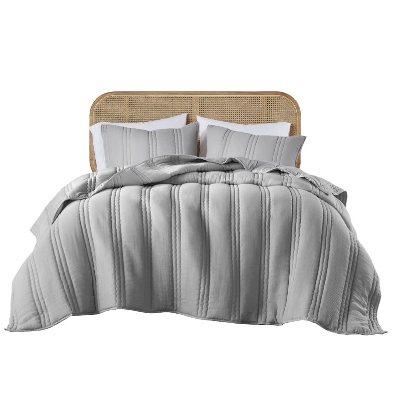 Courtepointe grise 3 pièces en gaze double / grand - rembourrage doux, conception matelassée en canaux, effet froissé, étiquetée, lavable à la machine pour un entretien facile, texture, lavable, sans danger pour la peau