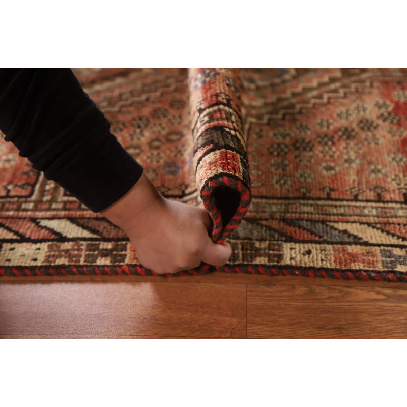 Tapis traditionnel rose à motif géométrique 4 x 6