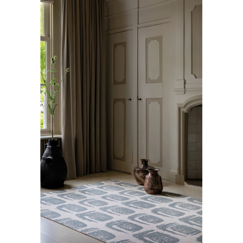 Wool Geometric Area Rug in Light Gray/Gray, 4'7" x 6'7"