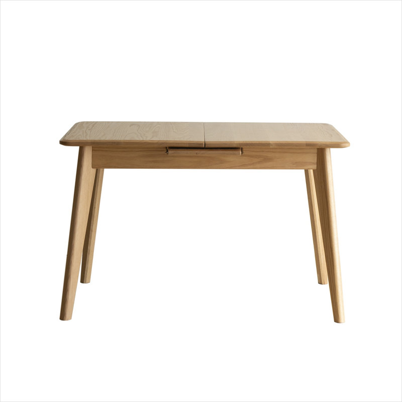 Table de salle à manger en chêne massif naturel avec mécanisme télescopique et pieds diagonaux pour un confort de 6 à 8 places.
