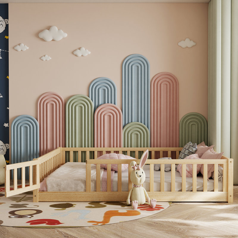Lit plateforme avec clôture et porte pour enfants Finka, Double, Naturel