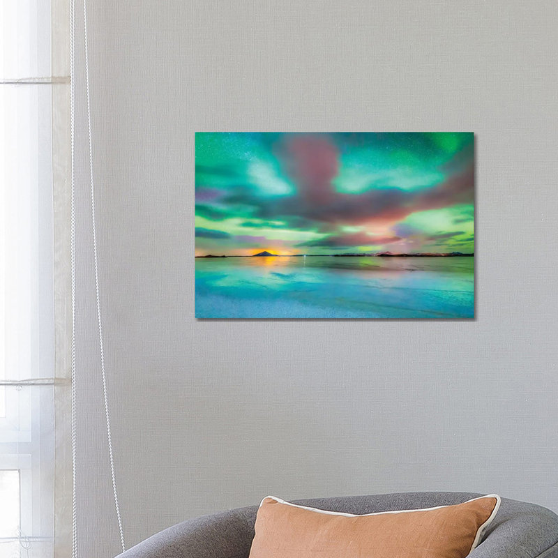 Impression sur toile, "Aurora Borealis, Lake Myvatn, Iceland", Toile tendue, Pas de tapis, H 18 po x l 26 po x P 1,5 po
