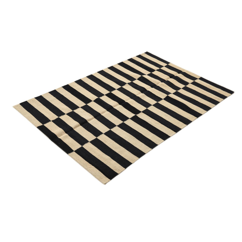 Tapis noir et blanc Orta