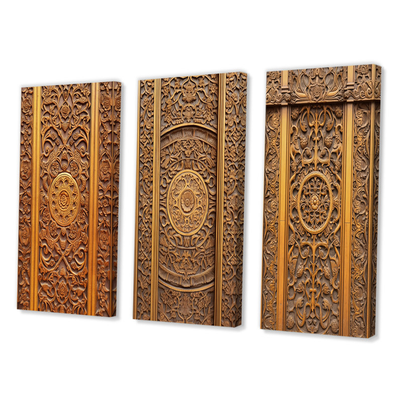 «Old Carved Wooden Door V», 3 pièces sur toile, Toile tendue, H 20 po x l 36 po