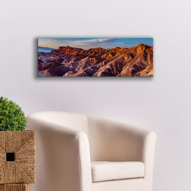 Art mural sur toile Epic Graffiti, "Vallée de la mort - Zabriskie Point" par Epic Portfolio, 36 po x 12 po