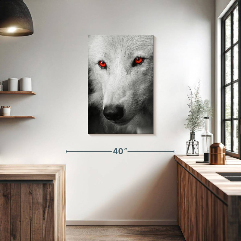 Loup aux yeux rouges