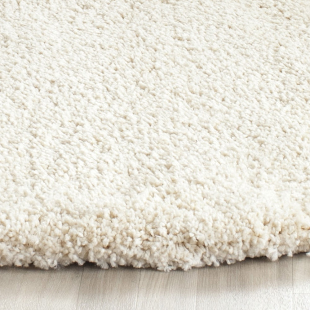 Ivory Shag Rug, Round 3'