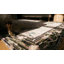 Tapis gris anthracite et ivoire à motif floral