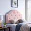 Tête de lit simple en bois massif avec hauteur ajustable et capitonnage capitonné Garniture cloutée