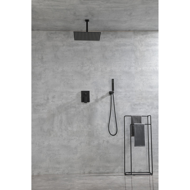 Douche de plafond noir mat. Tête en laiton de 16 po. Simule la pluie naturelle. La buse autonettoyante maintient la sortie d'eau propre. S'harmonise avec le tuyau standard américain. 14,93 po x 6,16 po, 11,84 po