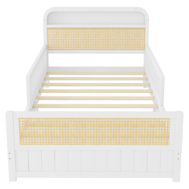 Lit simple en rotin avec lumières DEL et tête de lit, lit plateforme simple avec barrières de sécurité pour enfants, blanc