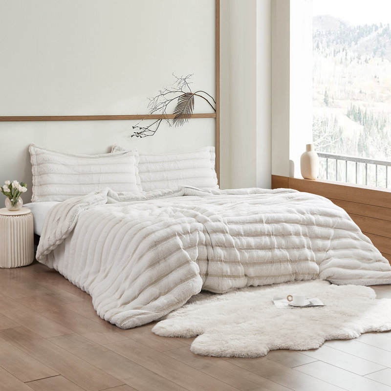 Ensemble d'édredon surdimensionné en fausse fourrure Coma, Édredon pour lit simple TG + 1 taie décorative s, Brun