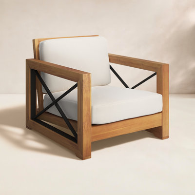 Vella Outdoor Lounge Chair