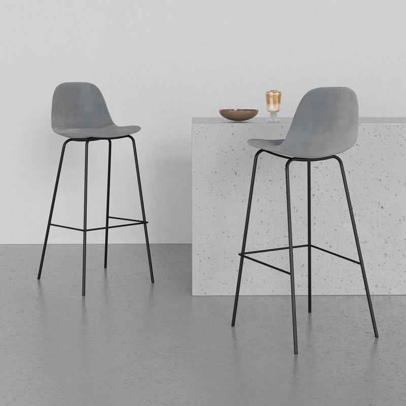 Tabouret de bar et de comptoir Kinlaw, Tabouret de bar (siège d’une hauteur de 30,5 po, Velours Bella performance platine