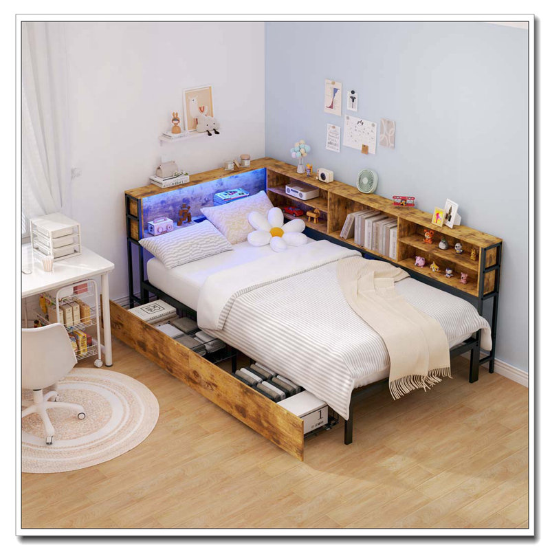 Twin Corner Daybed, Brown