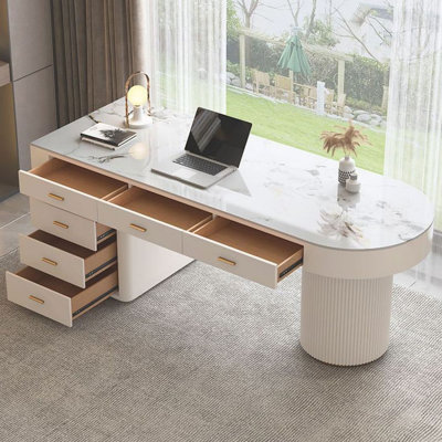 Bureau moderne et simple