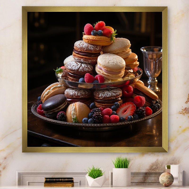 Sweet Pastries IV sur impression sur toile, Cadre doré à une seule photo, H 36 po x l 36 po x P 1,5 po