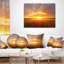 «Poppy Field Under Bright Sunset», reproduction de photo-2035798558-2035798544
