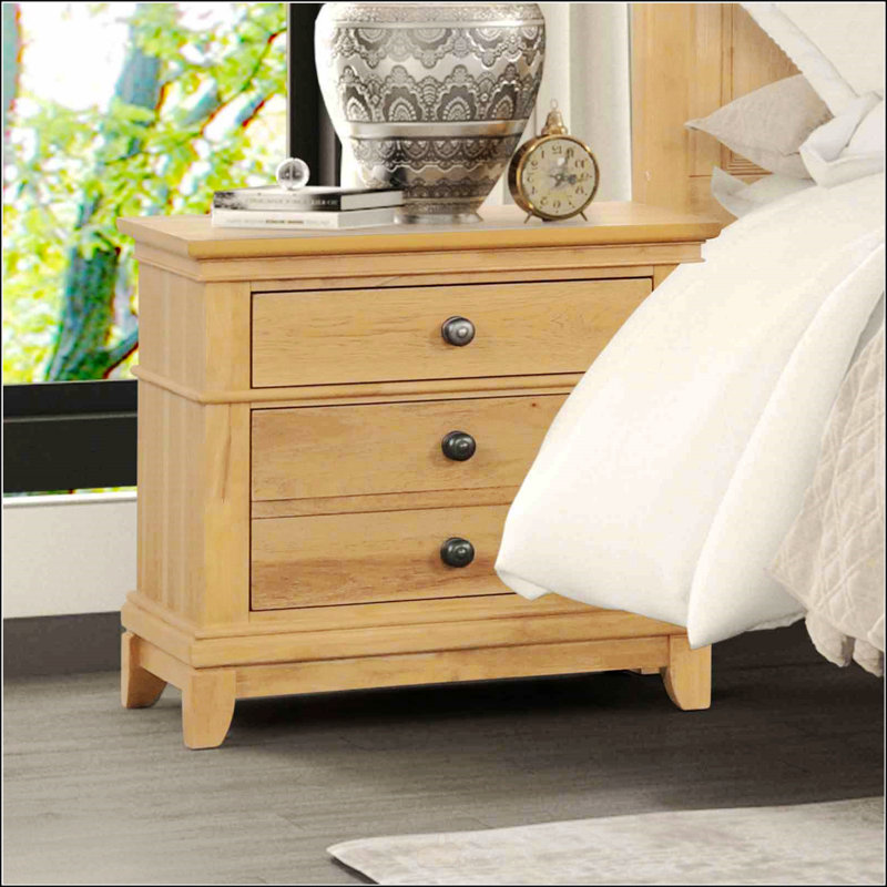 Table de chevet en chêne naturel de style ferme avec 3 tiroirs, bois massif et placage de pacane pour le rangement de la chambre à coucher