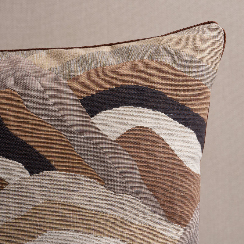 Coussin Avala Hills, Tanné