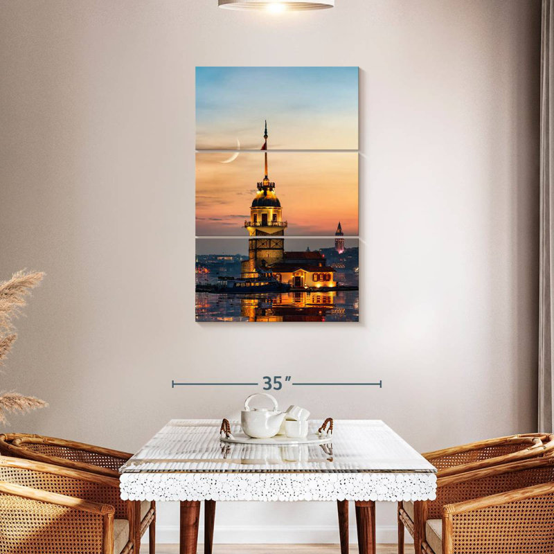 Sirci, Istanbul, Maiden Tower