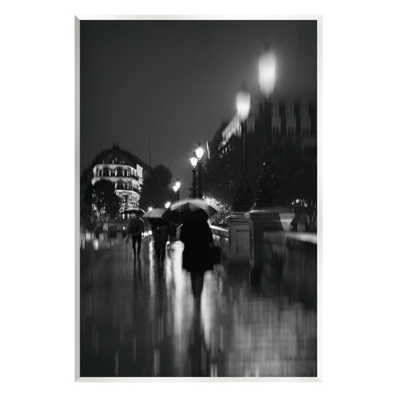 «Walking In Rain Urban Buildings» par Carina Okula, H 15 po x l 10 po x P 0,5 po, Bois