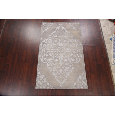 One-of-a-Kind 4'9" x 7'10" New Age Rectangle Silk and Wool Area Rug in