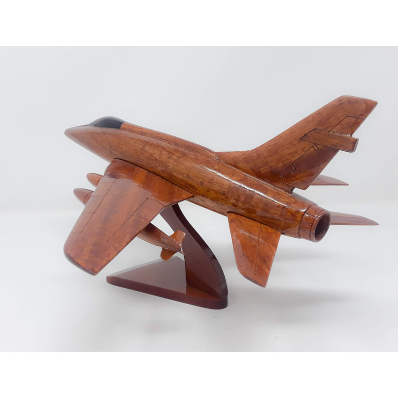 Modèle d'avion Momar F-100