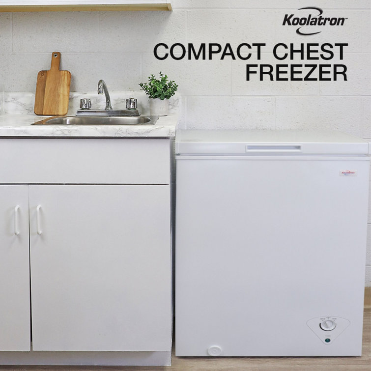 BLACK+DECKER 5-cu ft Manual Defrost Chest Freezer (White)