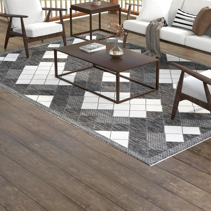 Geometric Indoor / Outdoor Rug, Rectangle 5'3" x 8'