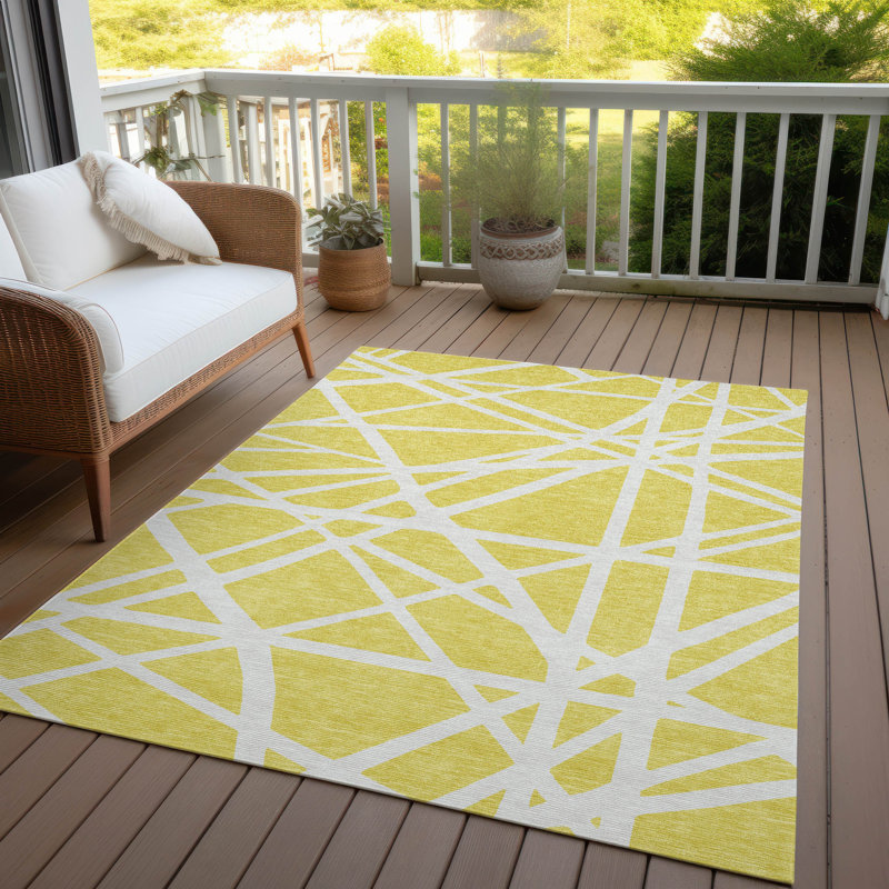 Tapis intérieur / extérieur jaune Zephina , 8' x 10'