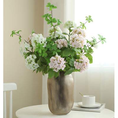 Arrangement dans un vase