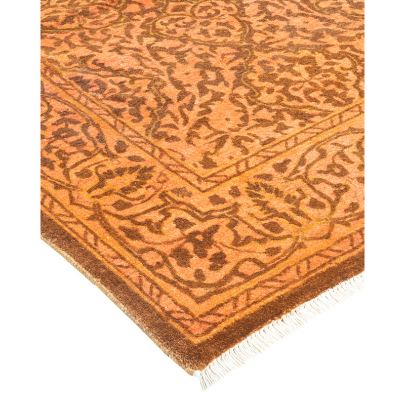 Classic One-of-a-Kind 2'7" x 9'10" Hand Knotted Area Rug