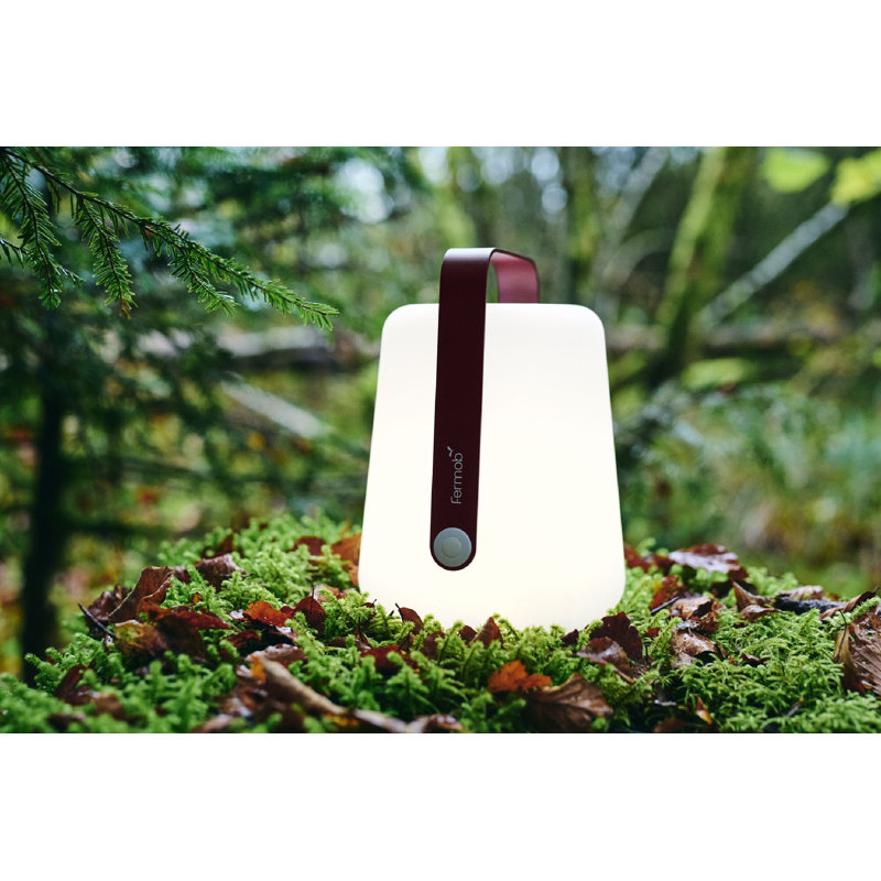 Lampe Balad, H 10 po x l 7,5 po x P 7,5 po, Cerise noir