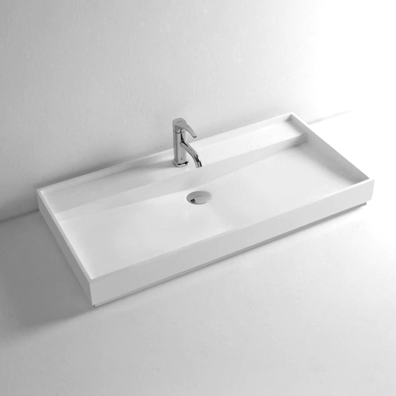 (35 X 18), Glossy White