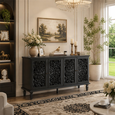 Buffet antique 60 "avec sculptures florales avec pieds en bois massif et poignées en laiton antique et tablettes réglables