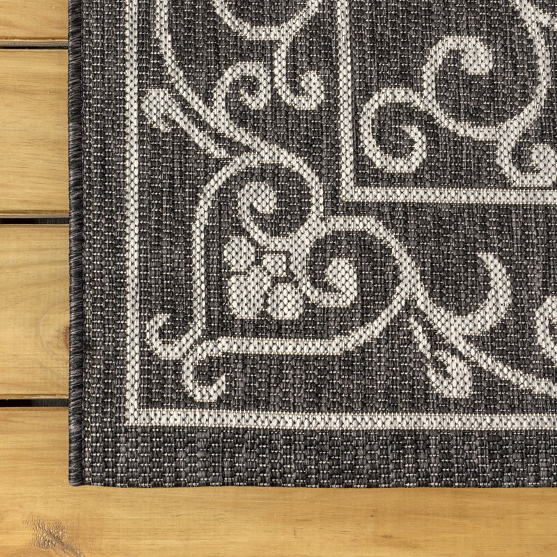 Hagerman Vintage Filigree Textured Weave Black/Gray Indoor/Outdoor Rug, Runner 2'2" x 8'