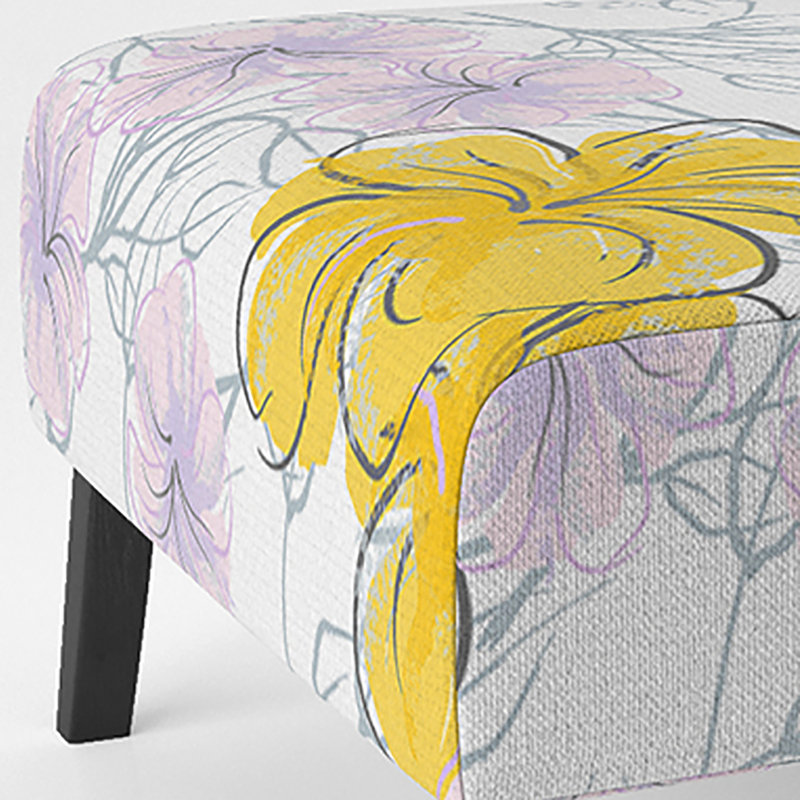 Fleurs roses et jaunes - Fauteuil de chambre rembourré Cabin & Lodge
