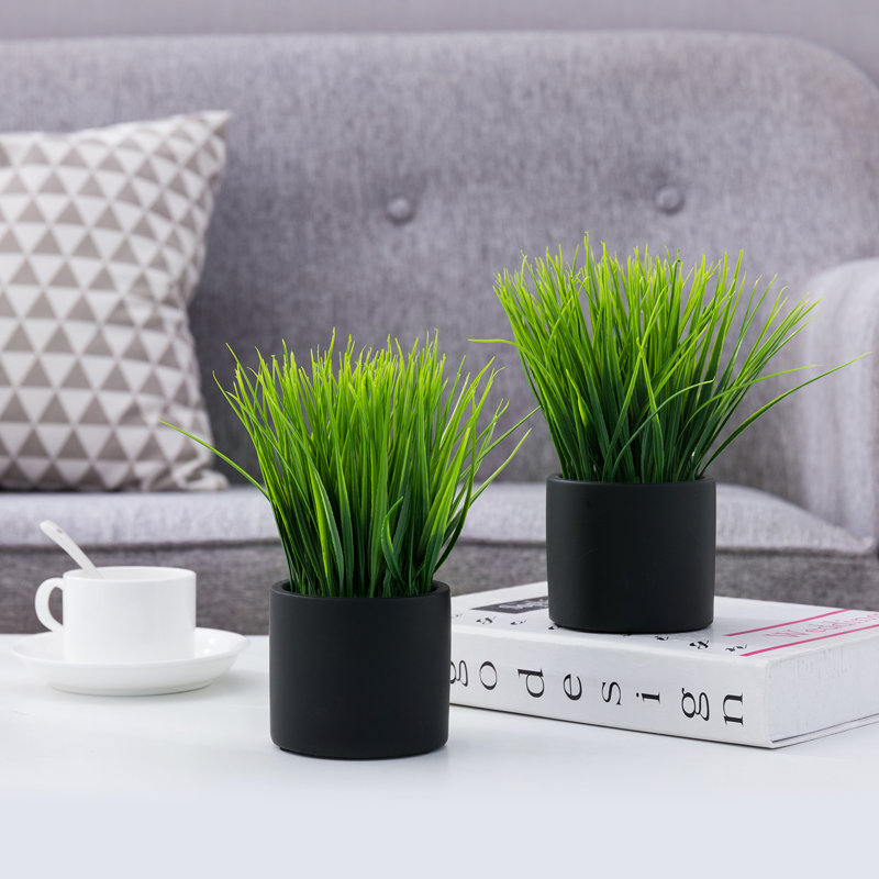 20cm Faux Grass in Cement Pot, Black