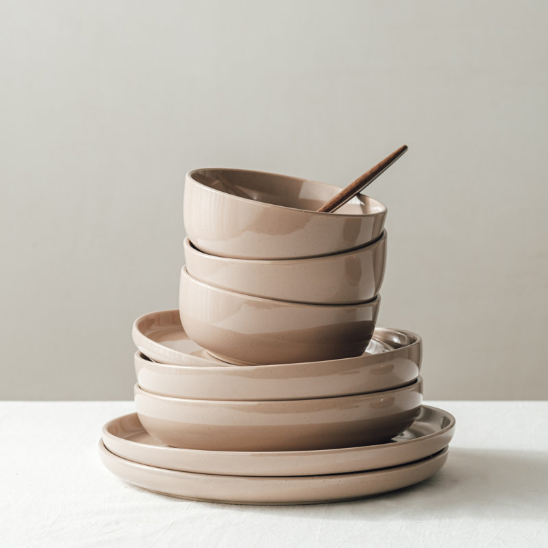 18 Piece Stoneware Dinnerware Set - Service for 6, Brown