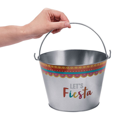 Muth Party Favors
