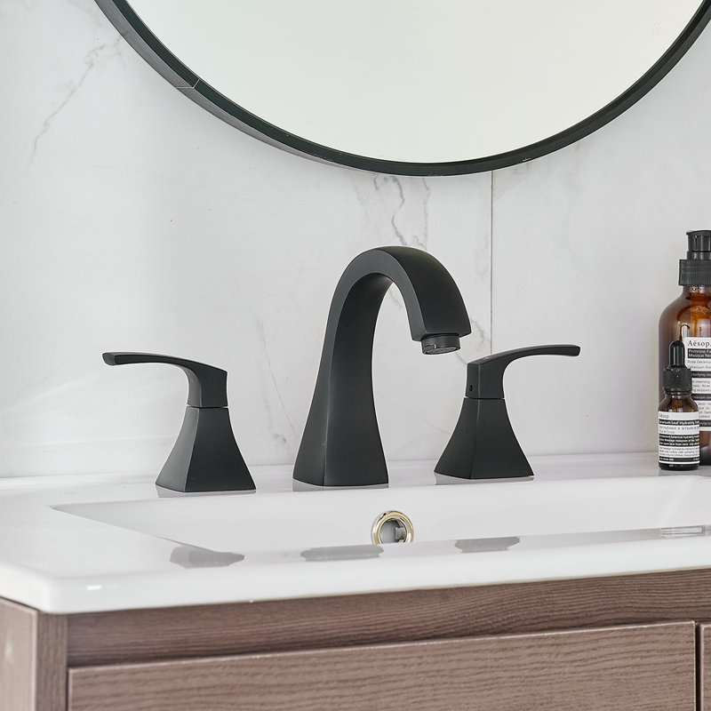 Widespread Bathroom Faucet with Drain Assembly