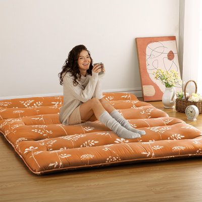 Thick 8cm Japanese Futon Mattress Full Size - collapsible Roll-Up Tatami Floor Bed with Floral Print for Guest Room, Dorm & Camping - Brick Red Five-Line Arc Wave
