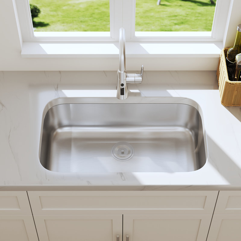 Blenzia 32 Inch Undermount Kitchen Sink 18 Gauge Stainless Steel Single Bowl Curved Shape Sinks With Strainer 32" X 18" X 9"