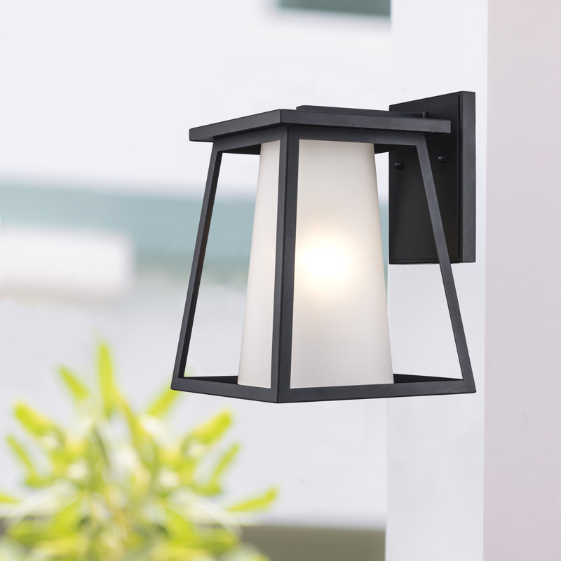 Lanterne murale d'extérieur en verre noir givré, H 13,8 po x l 9,8 po x P 11,4 po